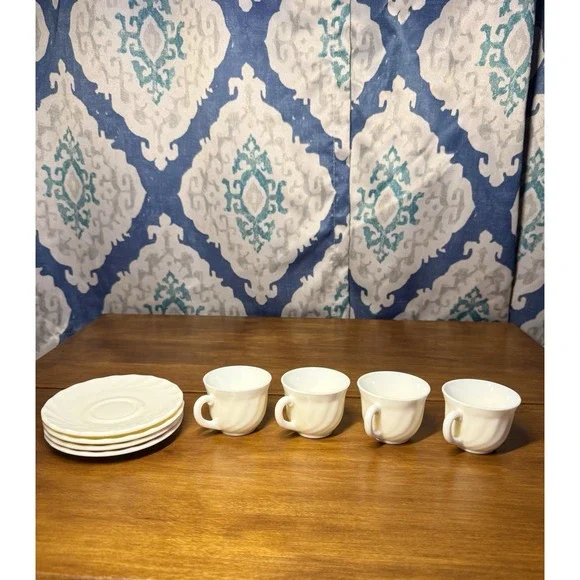 Vintage Arcopal France White Milk Opaline Cup and Saucer Set. - Picture 5 of 7